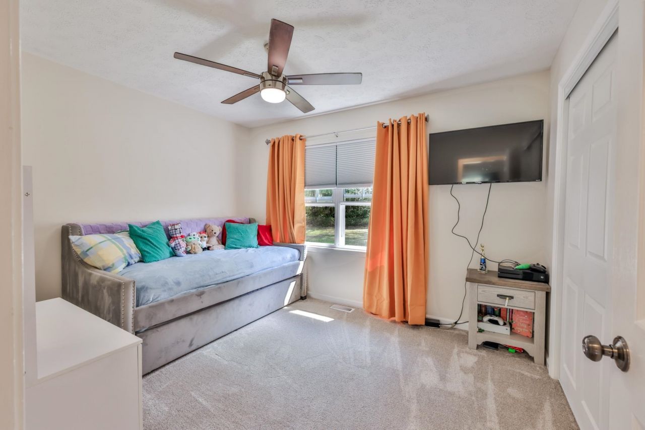 27 Plantation Rd. Photo 23