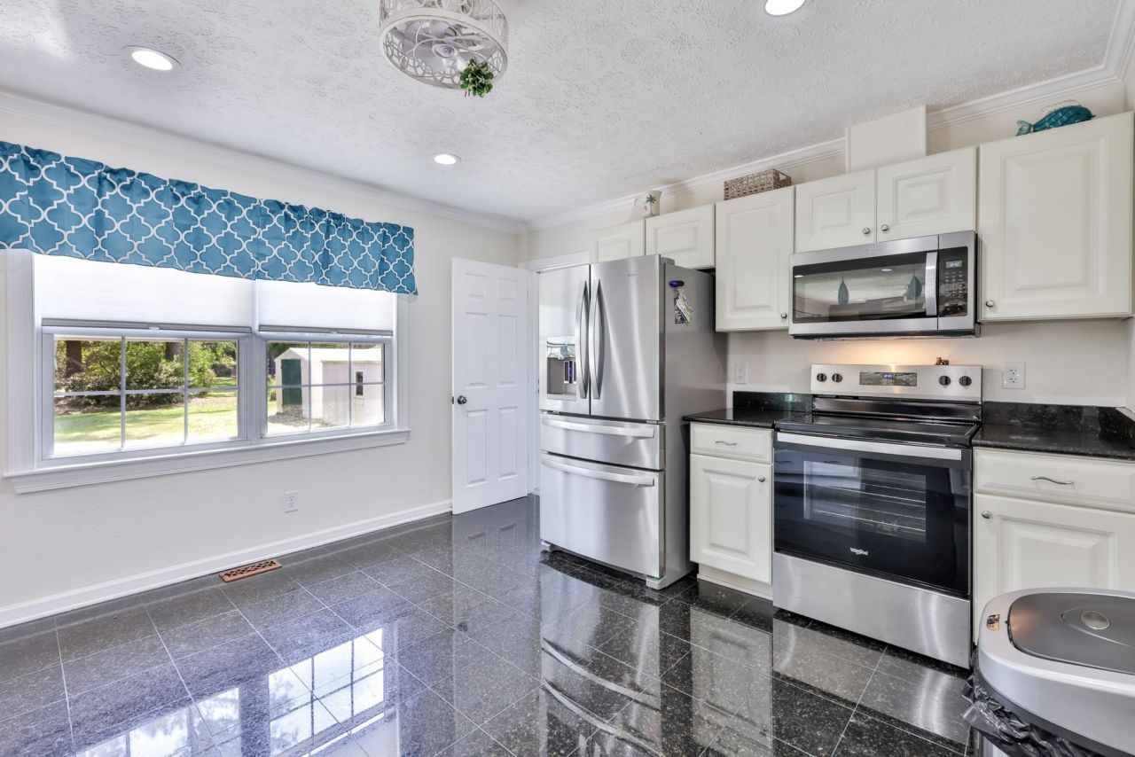 27 Plantation Rd. Photo 27