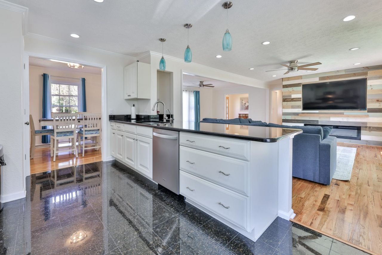 27 Plantation Rd. Photo 28