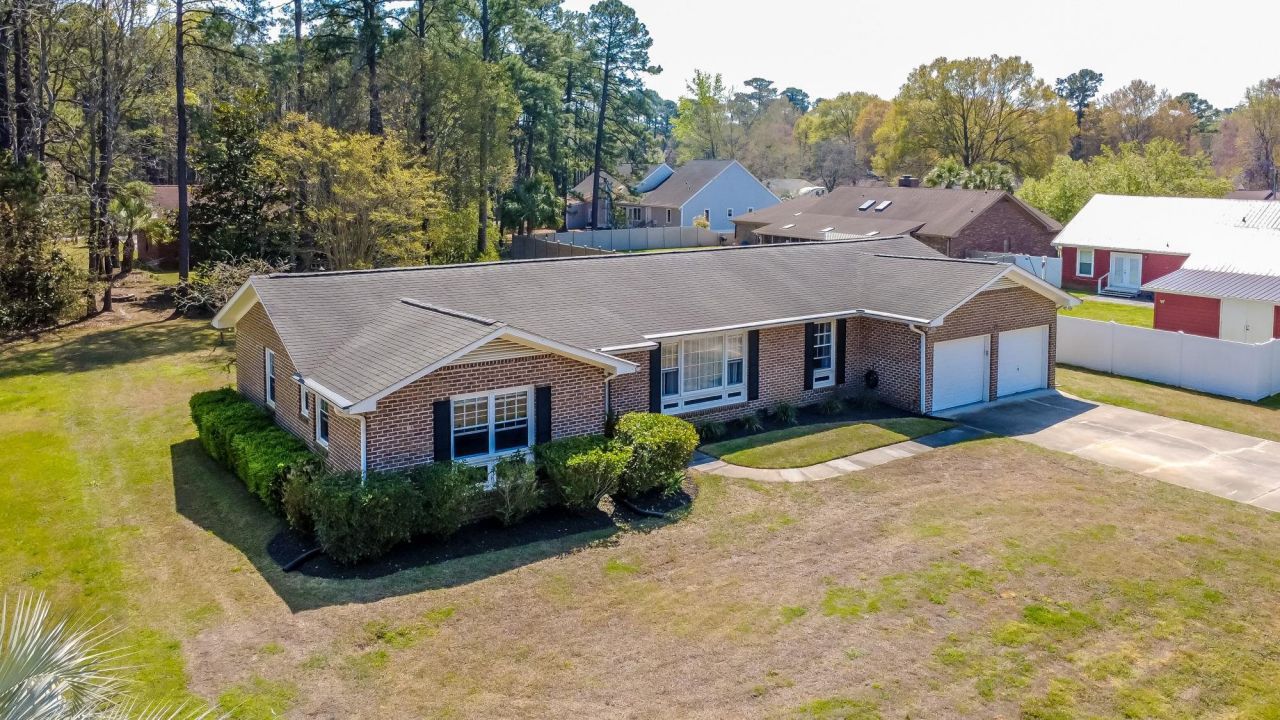 27 Plantation Rd. Photo 5