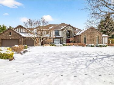 7 Beauclaire Lane, Fairport, NY 14450