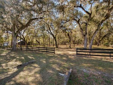 63 LAKE WOOD CIRCLE, OCALA, FL 34482