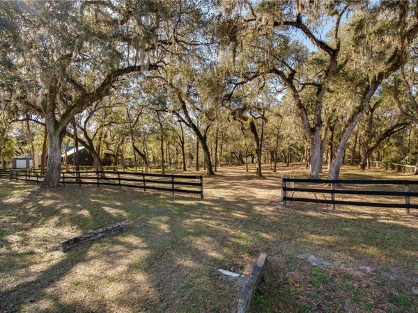 63 LAKE WOOD CIRCLE , OCALA, FL 34482