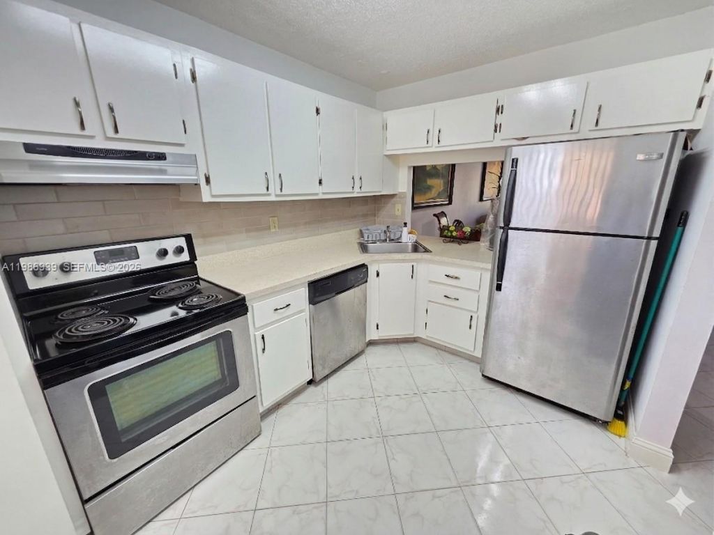 1751 NW 75th Ave, Unit 313, Plantation, FL 33313 Photo