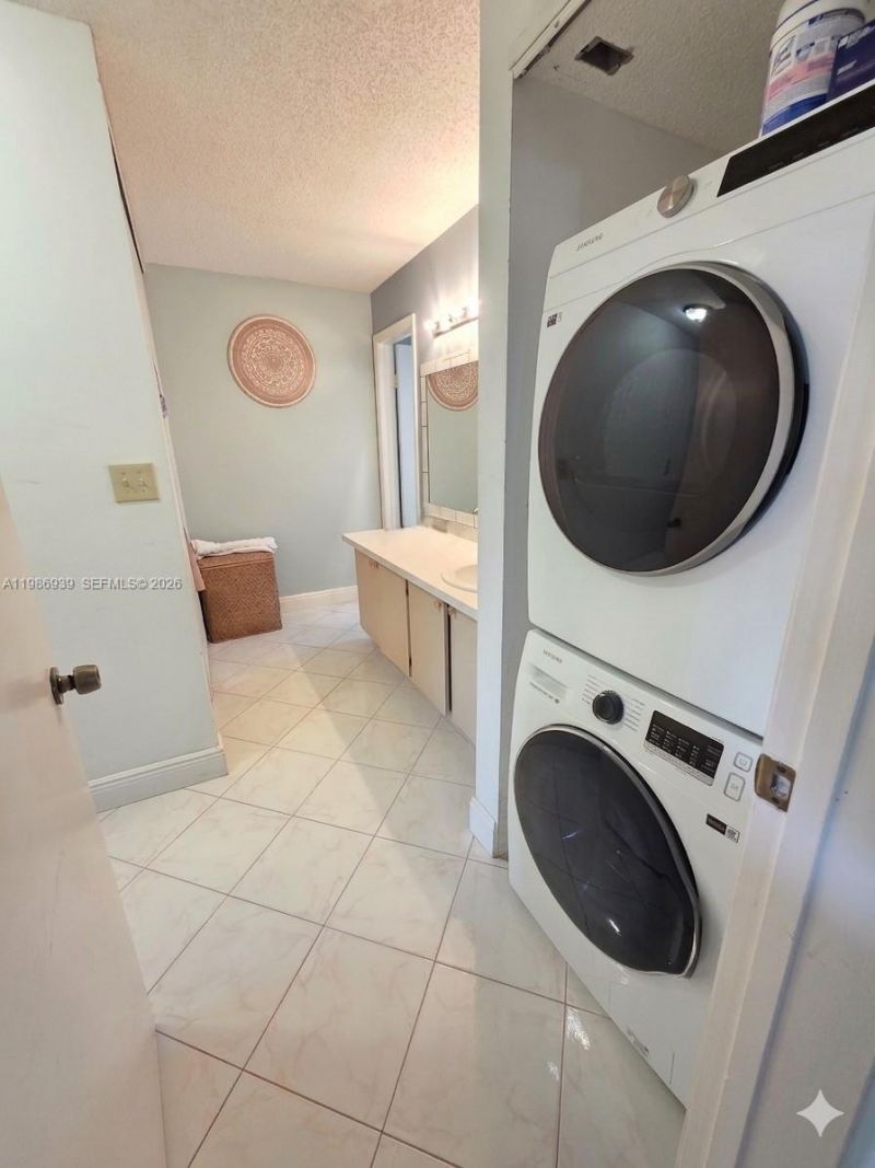 1751 NW 75th Ave, Unit 313, Plantation, FL 33313 Photo