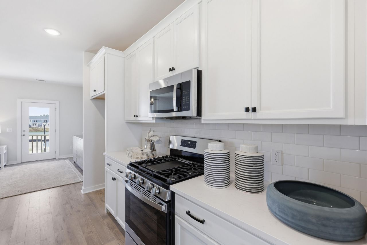 530 Heathwood Way Photo 33