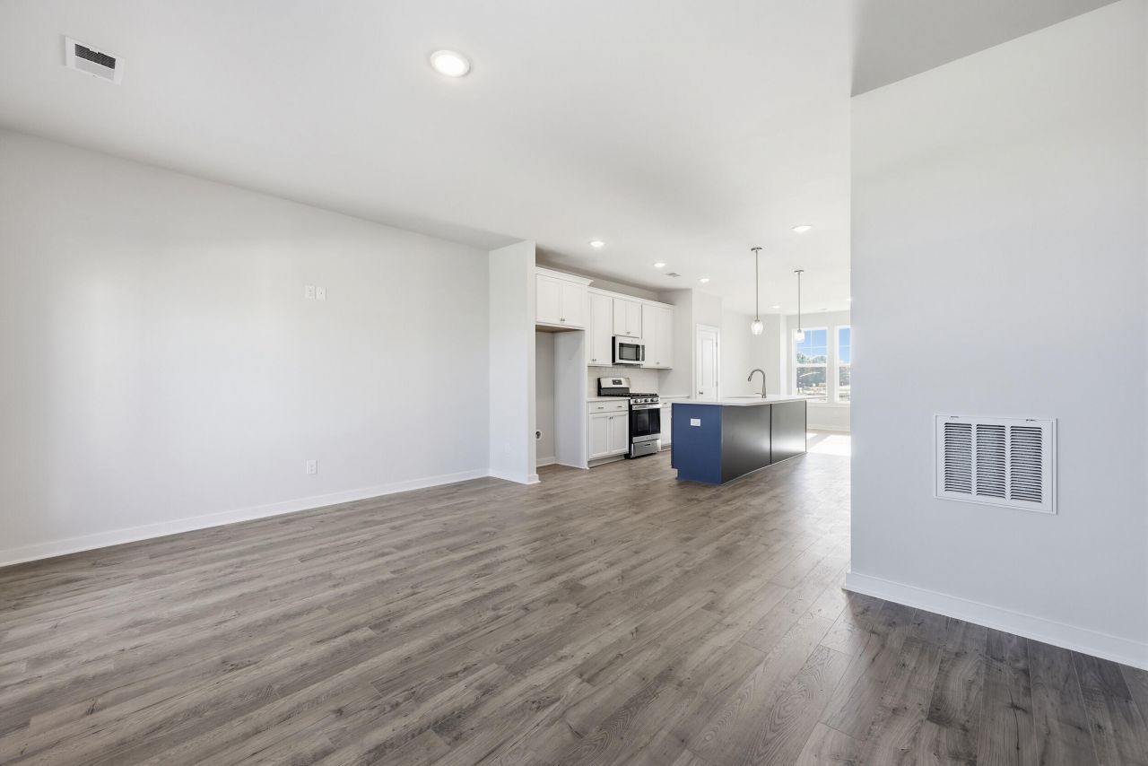 530 Heathwood Way Photo 35