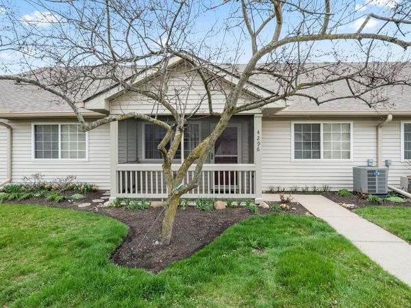 4296 Wincove Drive, Groveport, OH 43125