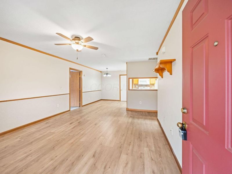 4296 Wincove Drive, Groveport, OH 43125 Photo 12