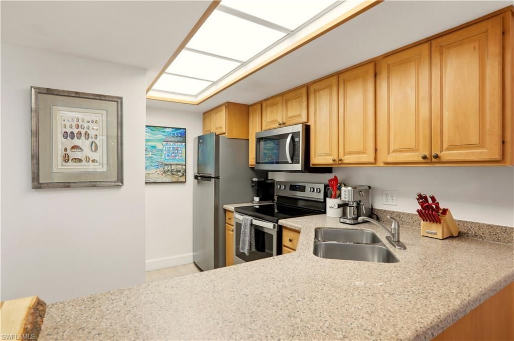 600 Neapolitan Way , Unit 254, Naples, FL 34103 Photo