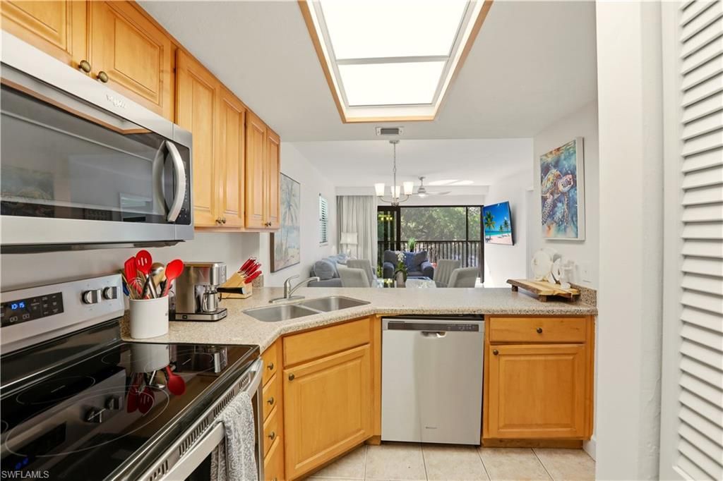 600 Neapolitan Way , Unit 254, Naples, FL 34103 Photo