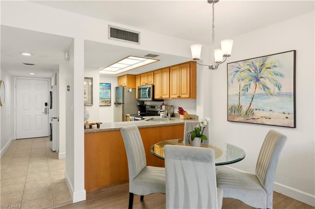 600 Neapolitan Way , Unit 254, Naples, FL 34103 Photo