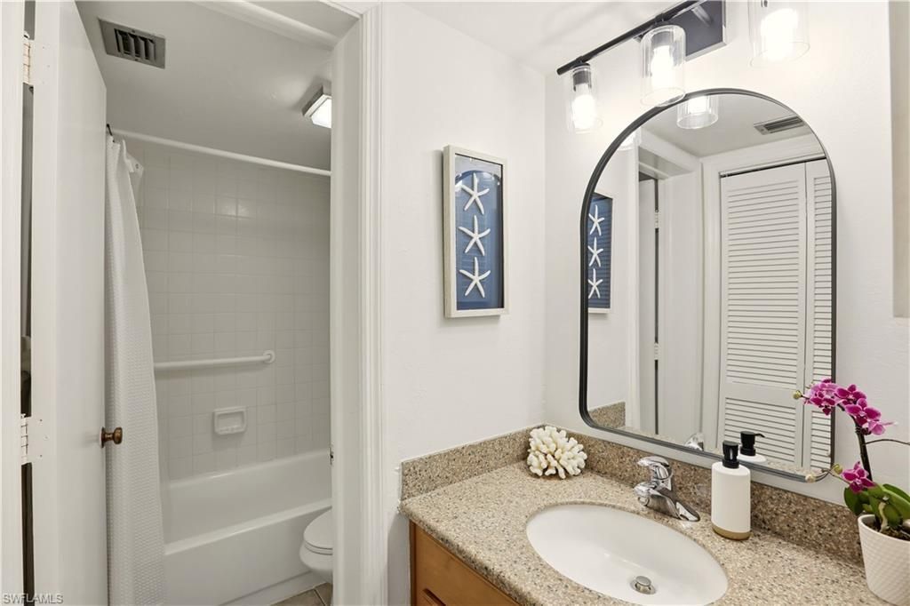 600 Neapolitan Way , Unit 254, Naples, FL 34103 Photo