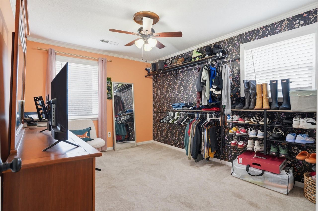 221 Froman Drive Photo 18