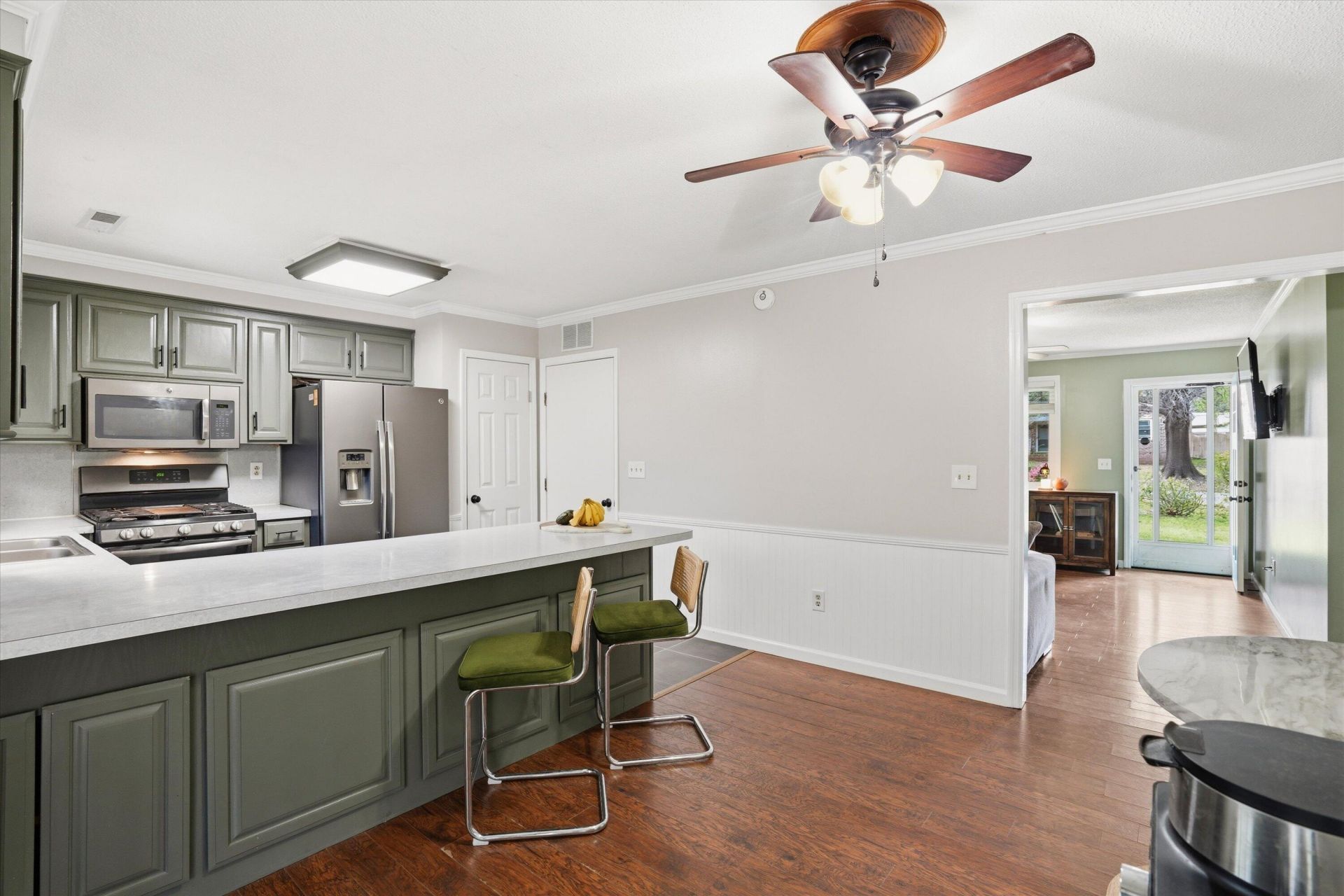 221 Froman Drive Photo 8