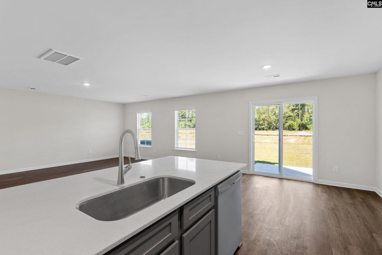 412 Nights Watch Way Photo 10