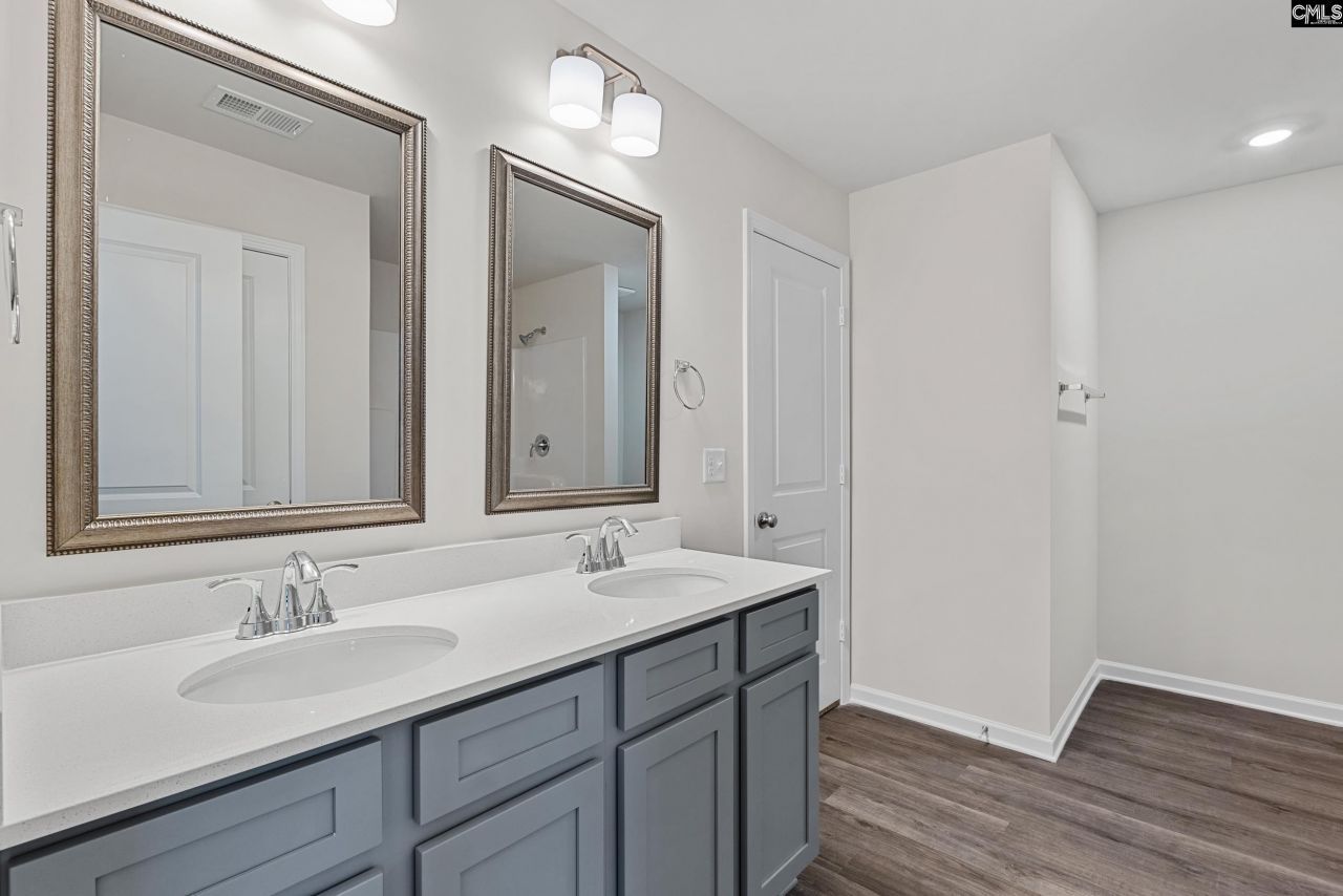 412 Nights Watch Way Photo 17