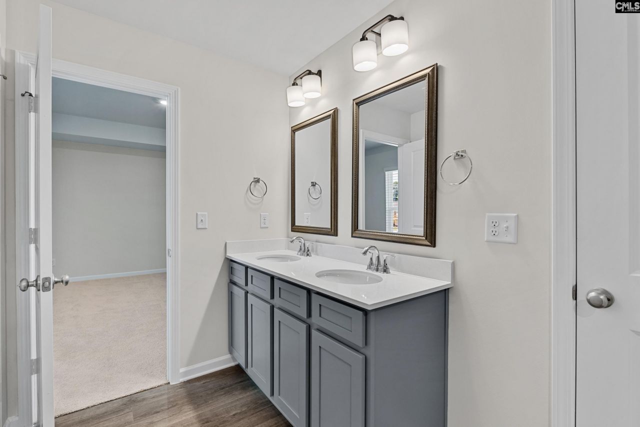 412 Nights Watch Way Photo 19