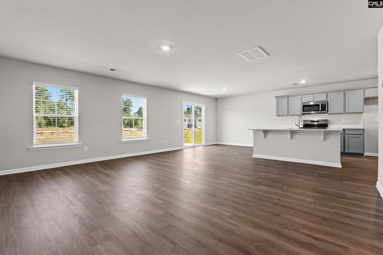 412 Nights Watch Way Photo 5