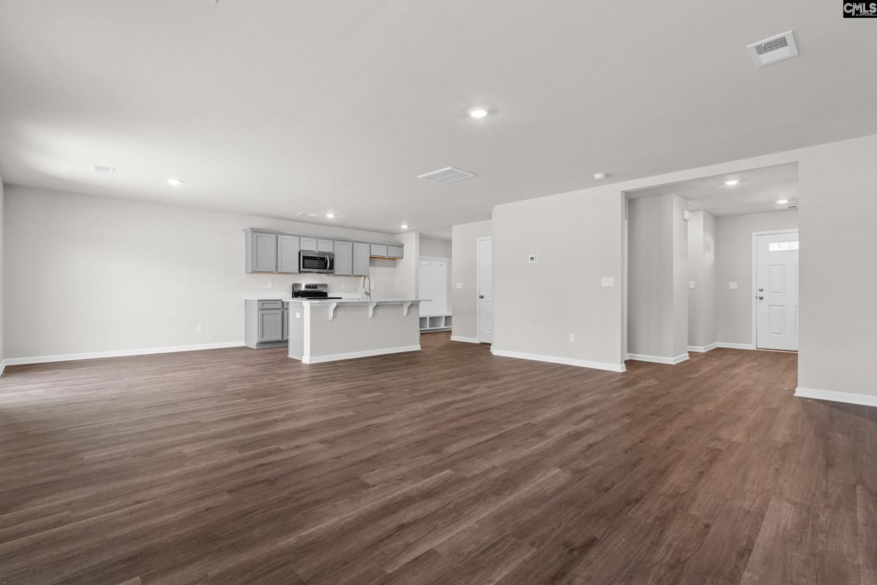 412 Nights Watch Way Photo 6