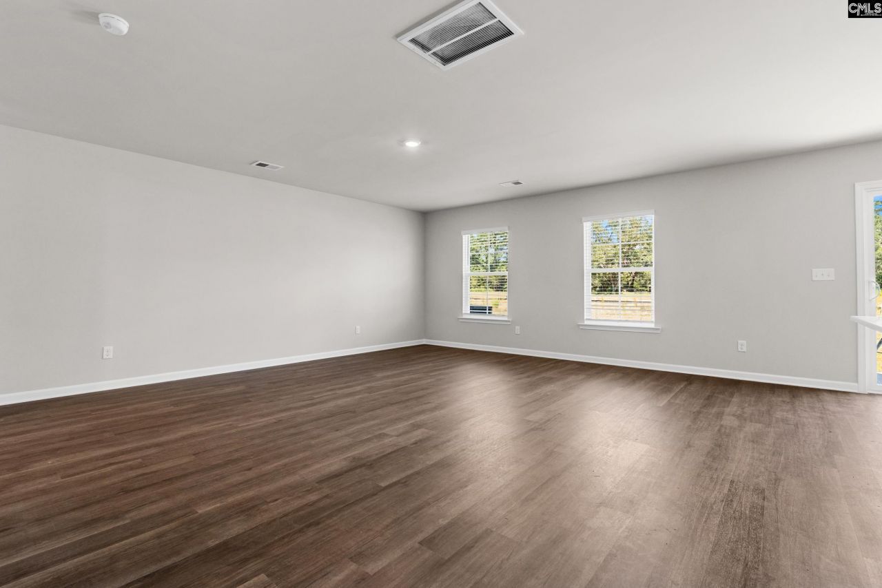 412 Nights Watch Way Photo 7