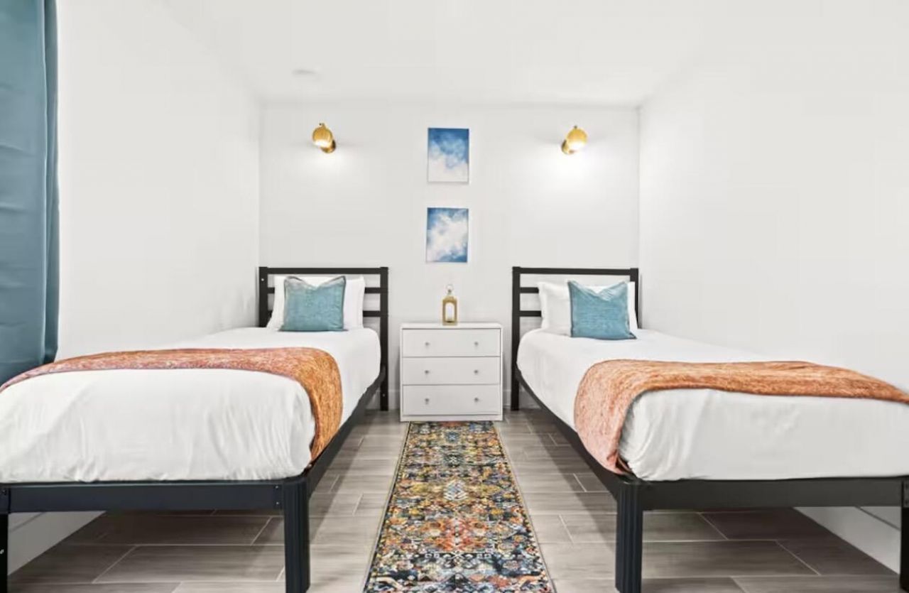 565 Lilac Court, West Palm Beach, FL 33407 Photo