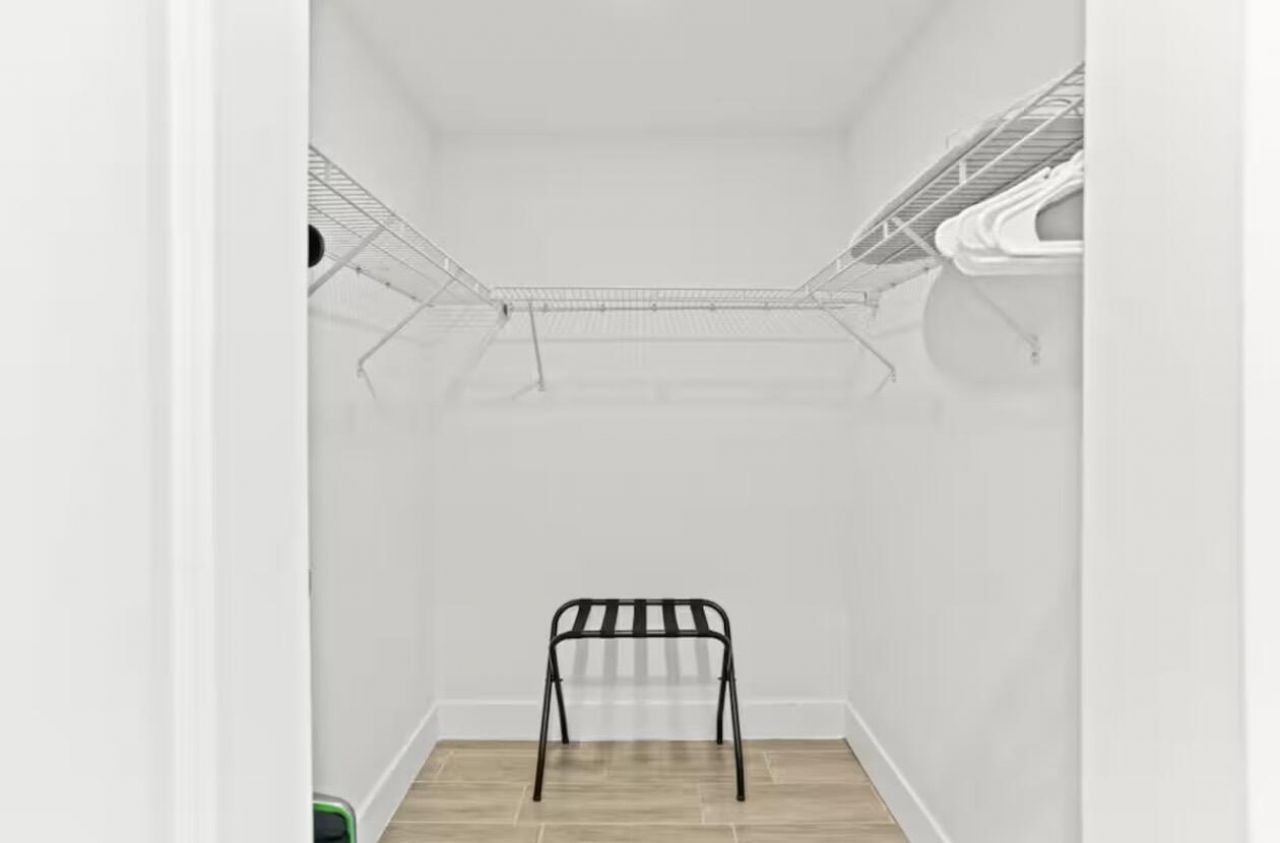 565 Lilac Court, West Palm Beach, FL 33407 Photo