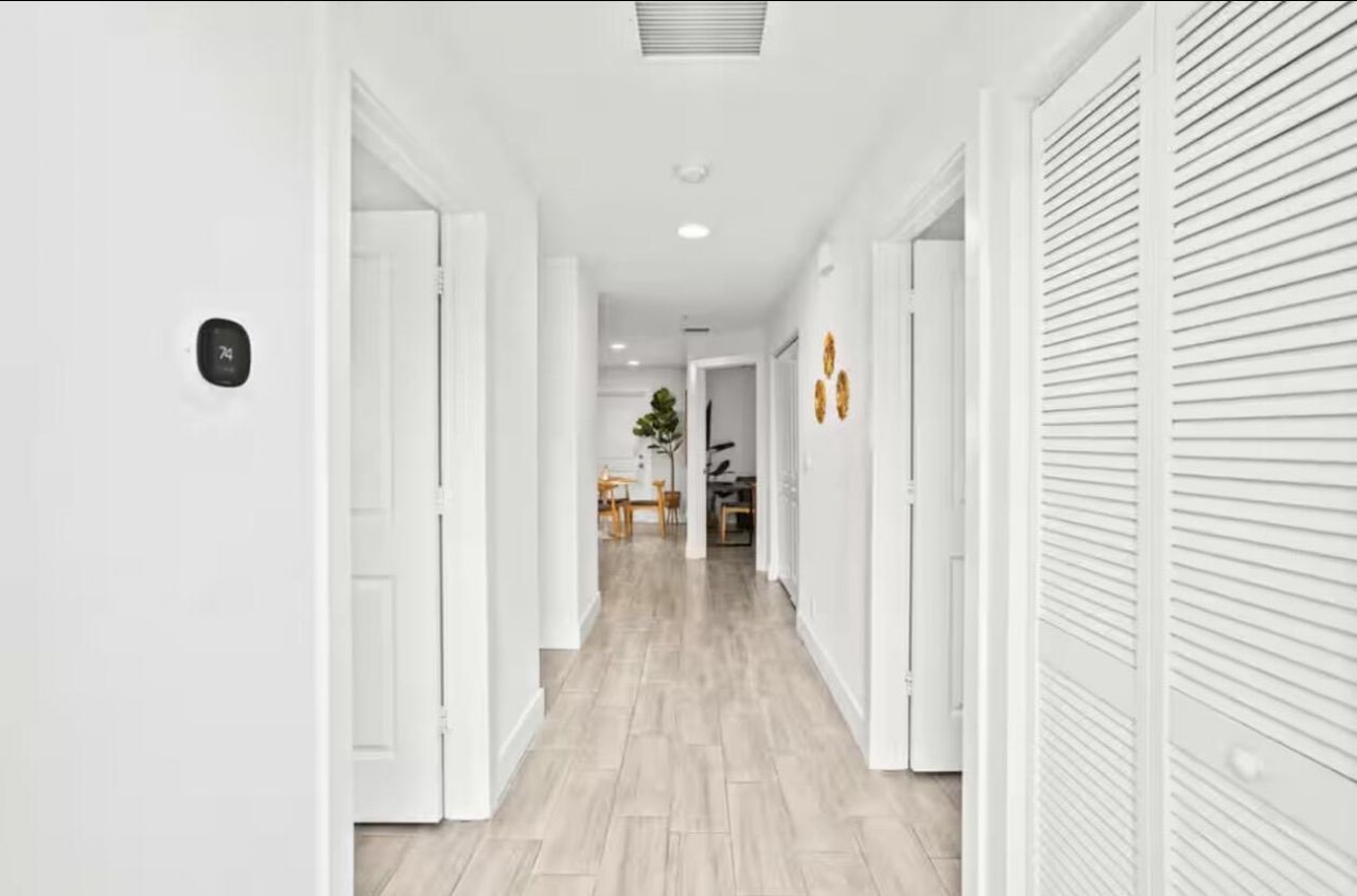 565 Lilac Court, West Palm Beach, FL 33407 Photo