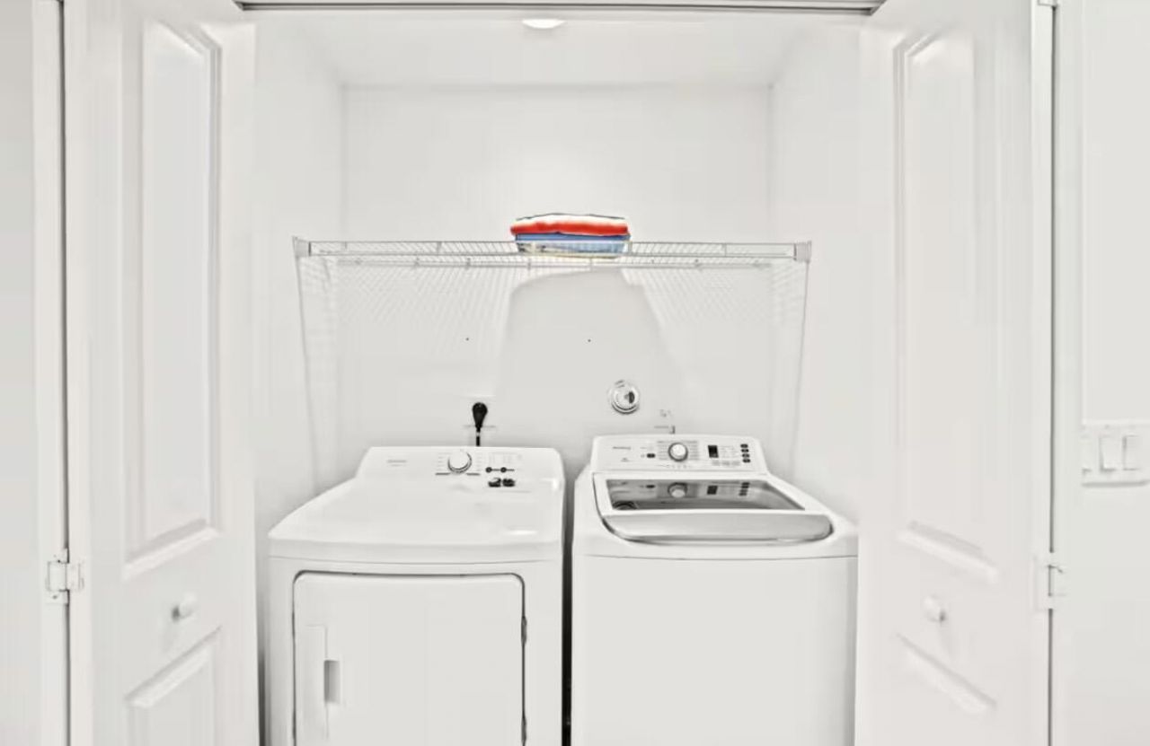 565 Lilac Court, West Palm Beach, FL 33407 Photo