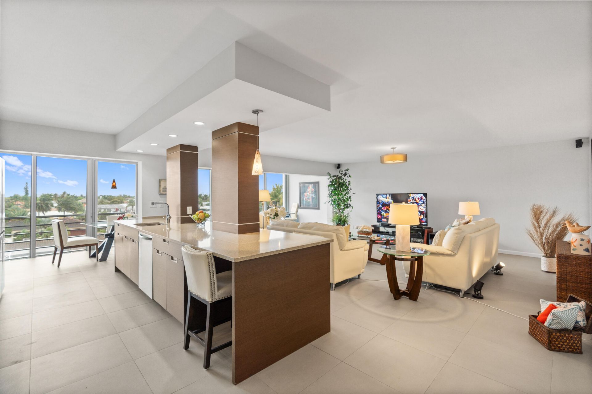 3050 NE 47th Court, Unit 402, Fort Lauderdale, FL 33308 Photo