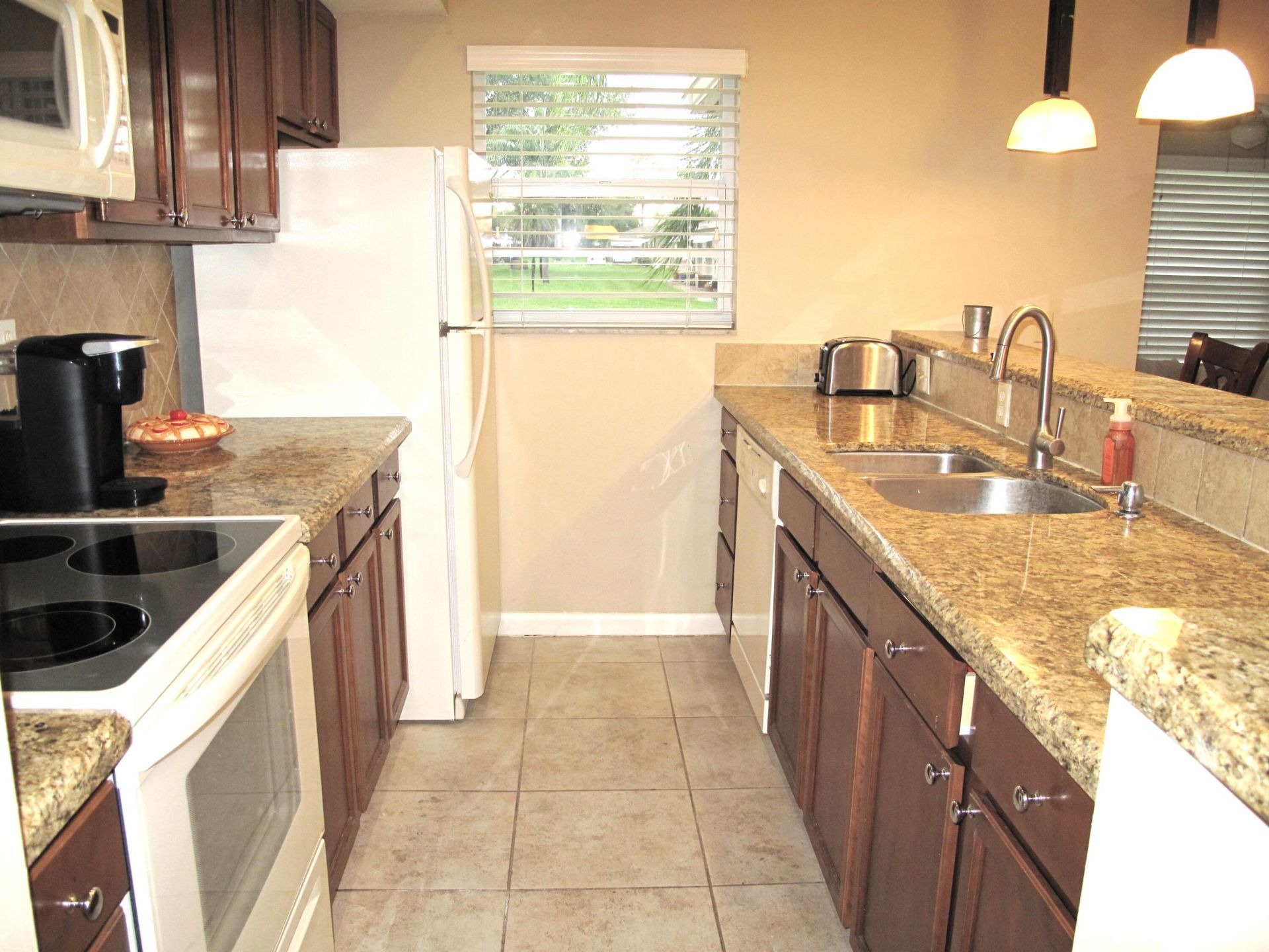 1315 SE High Point Way Way Se, Unit B, Delray Beach, FL 33445 Photo