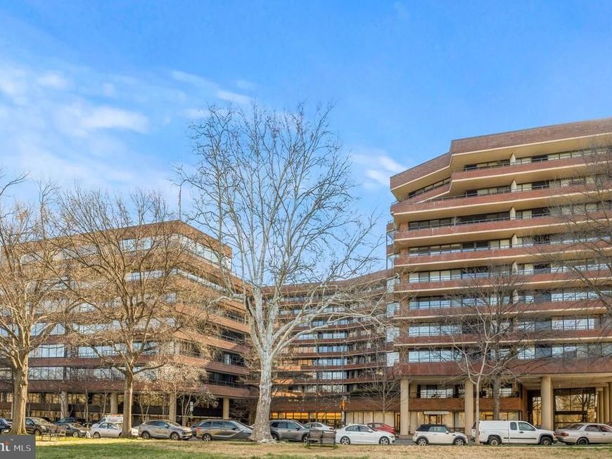 2555 Pennsylvania Avenue Nw, Unit 409, Washington, DC 20037 Main Photo