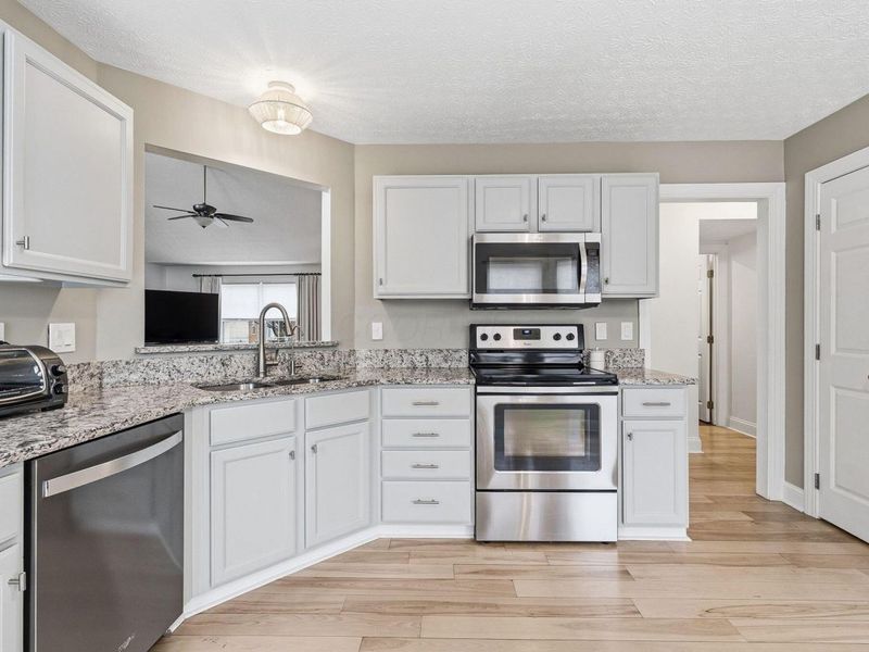 5775 Cypress Hollow Court, Grove City, OH 43123 Photo 13