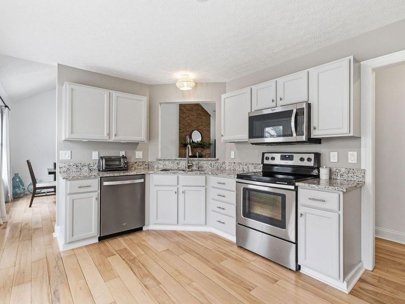 5775 Cypress Hollow Court, Grove City, OH 43123 Photo 14