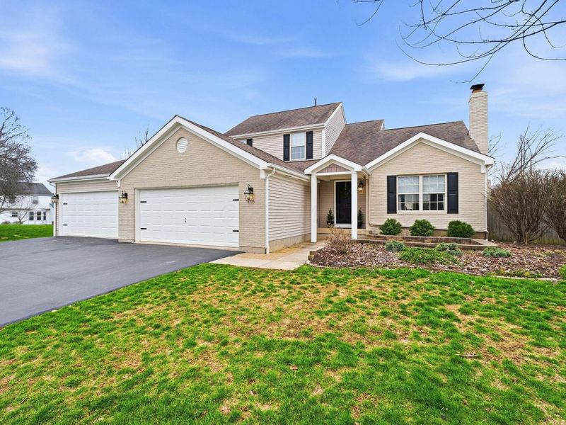 5775 Cypress Hollow Court, Grove City, OH 43123 Photo 2