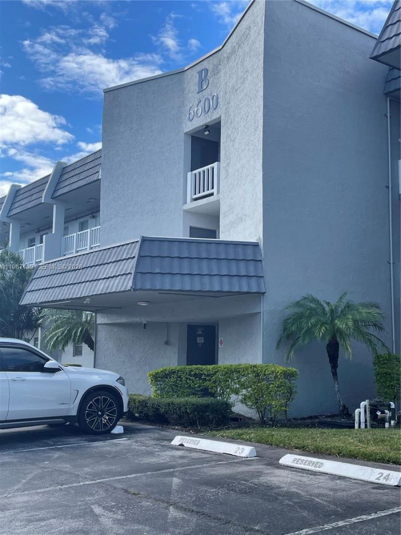 6600 Royal Palm Blvd , Unit 103B, Margate, FL 33063 Photo