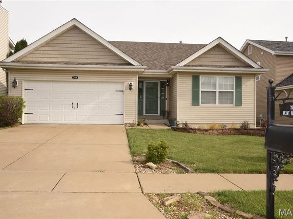 209 Flint Brook Drive, O'Fallon, MO 63366