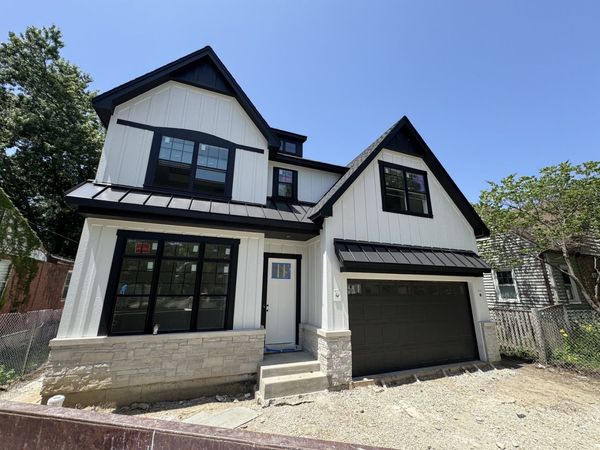 964 S Hillside Avenue, Elmhurst, IL 60126