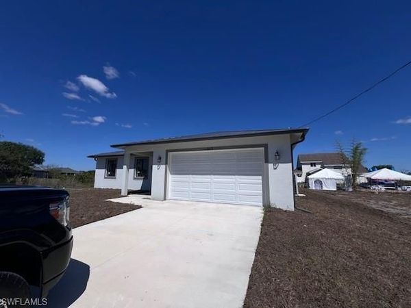 617 Chestnut ST E, LEHIGH ACRES, FL 33974