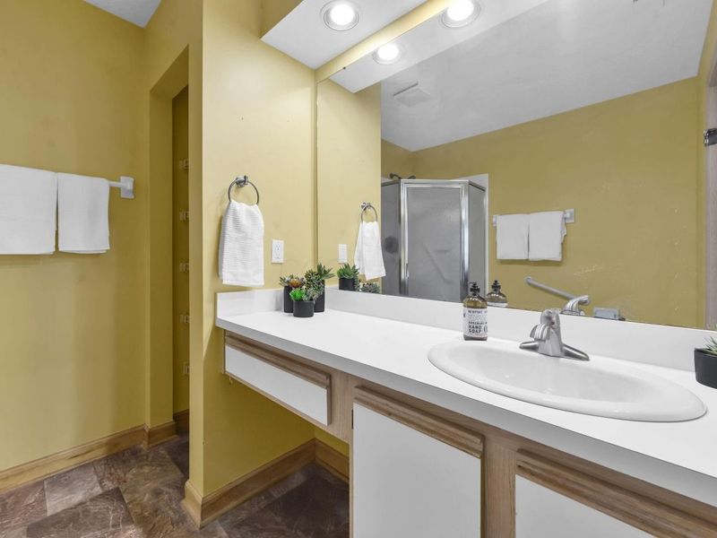 536 Calkin Lane E, Unit 23, Columbus, OH 43230 Photo 21