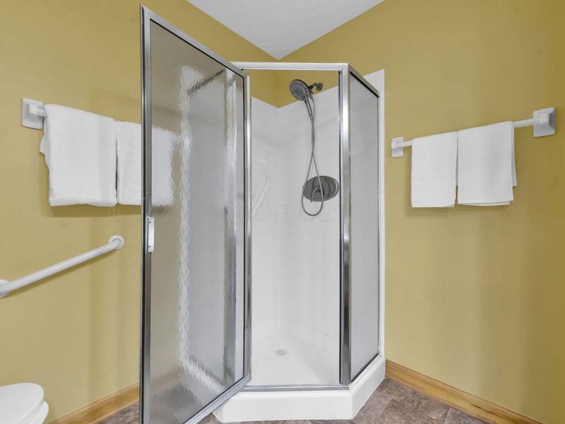 536 Calkin Lane E, Unit 23, Columbus, OH 43230 Photo 22