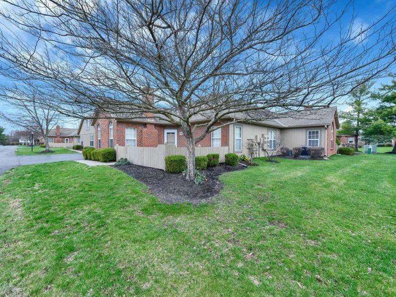 536 Calkin Lane E, Unit 23, Columbus, OH 43230 Photo 25