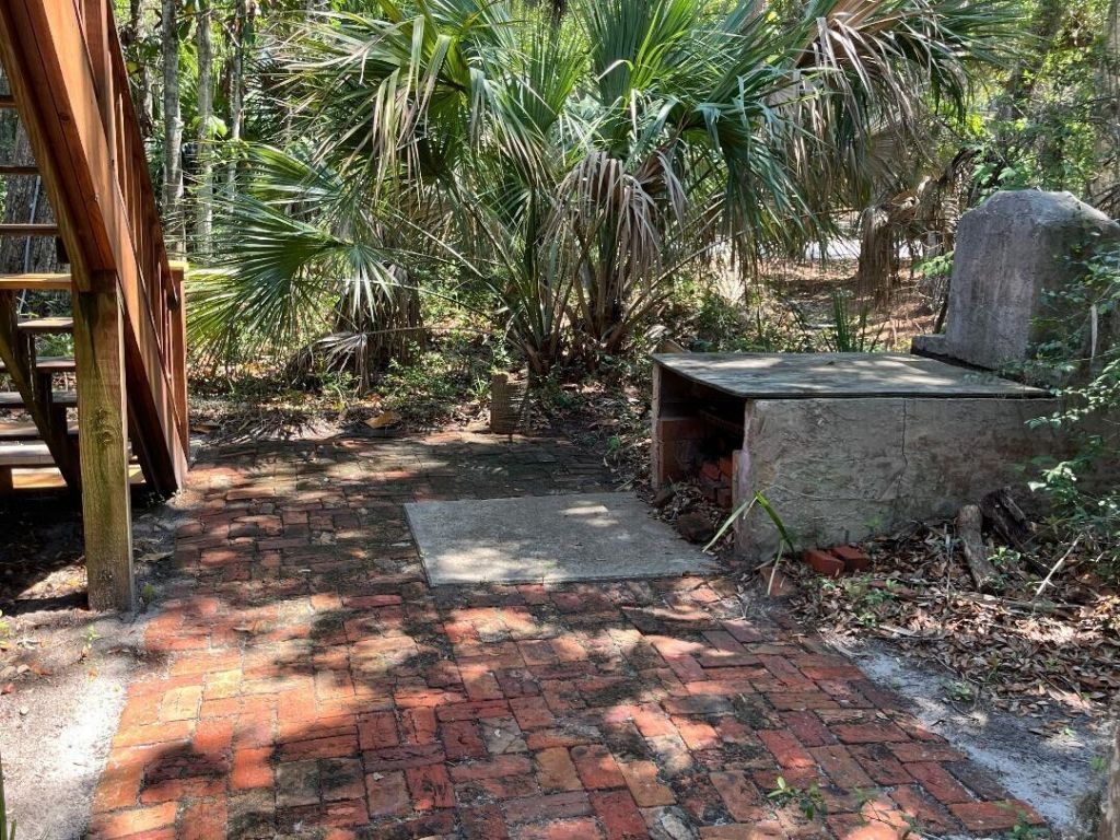 209 Jungle Road Photo 13
