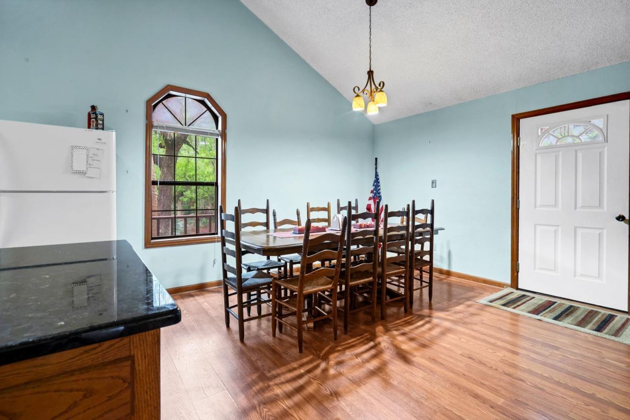 209 Jungle Road Photo 17