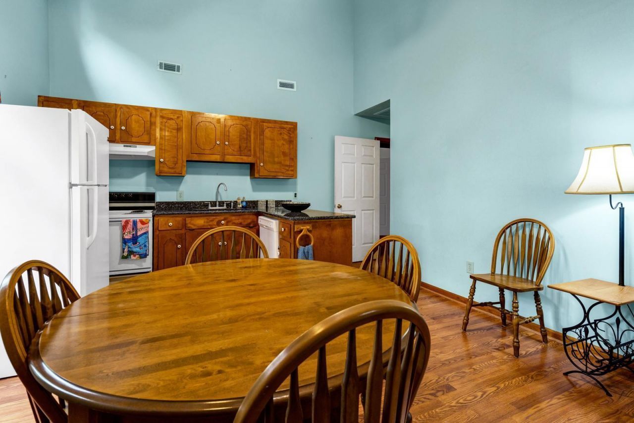 209 Jungle Road Photo 31