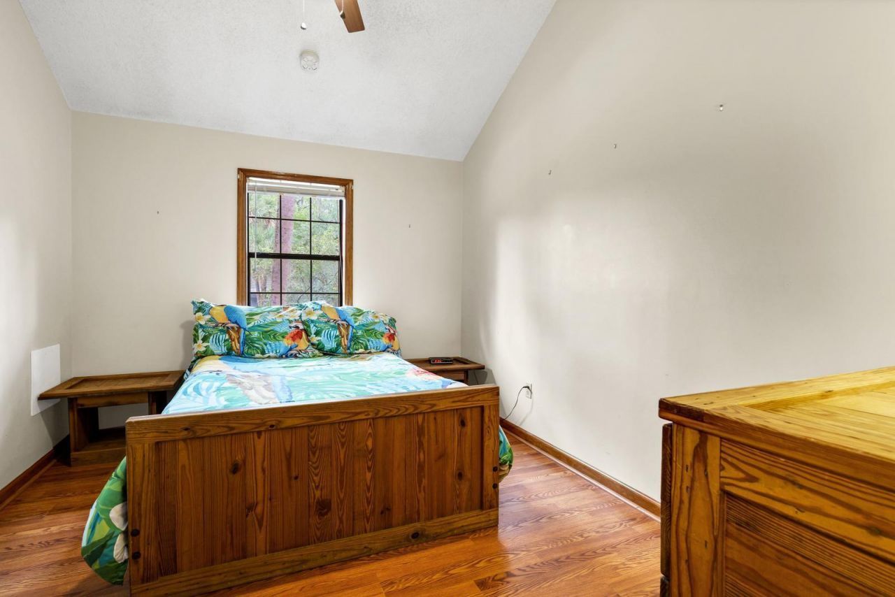 209 Jungle Road Photo 32