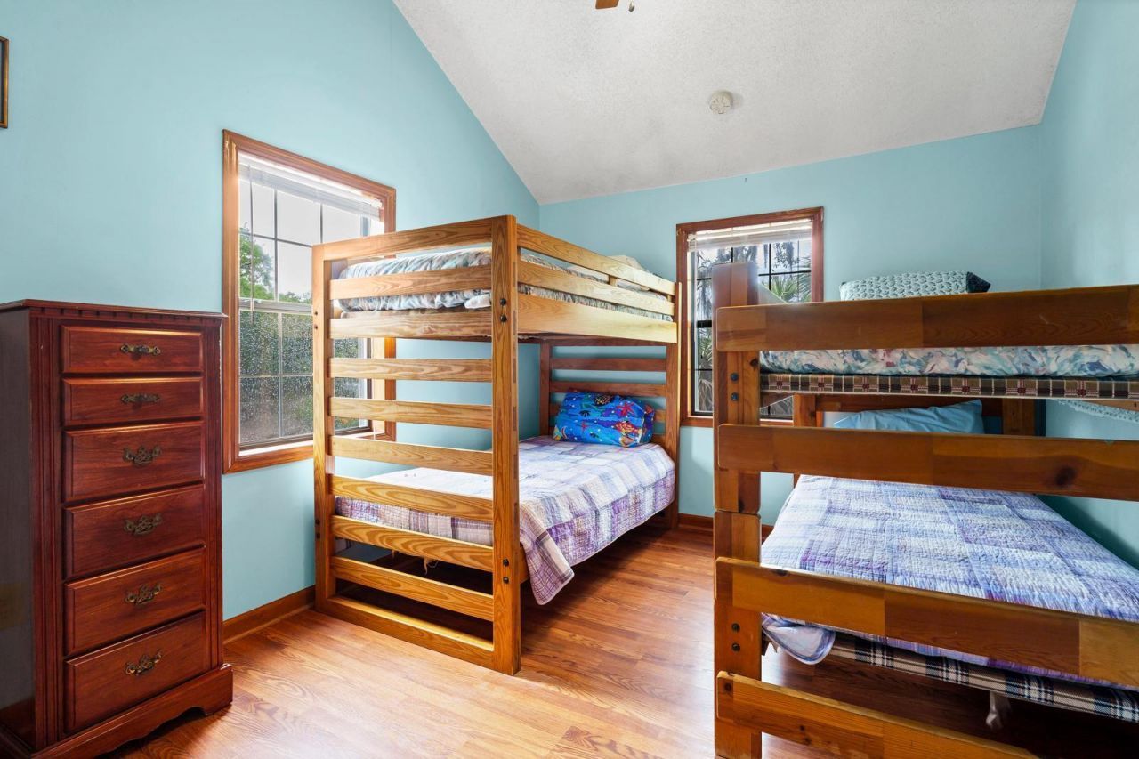 209 Jungle Road Photo 44