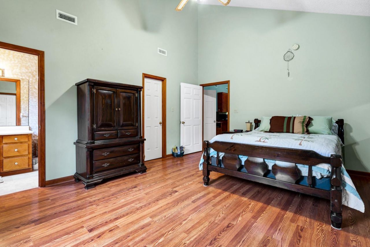 209 Jungle Road Photo 5