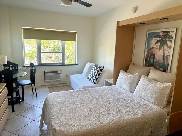 255 W 24th St , Unit 233, Miami Beach, FL 33140