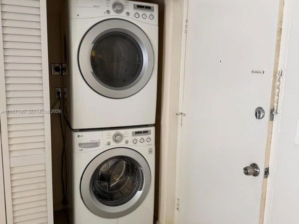 Unit C112, Miami, FL 33143